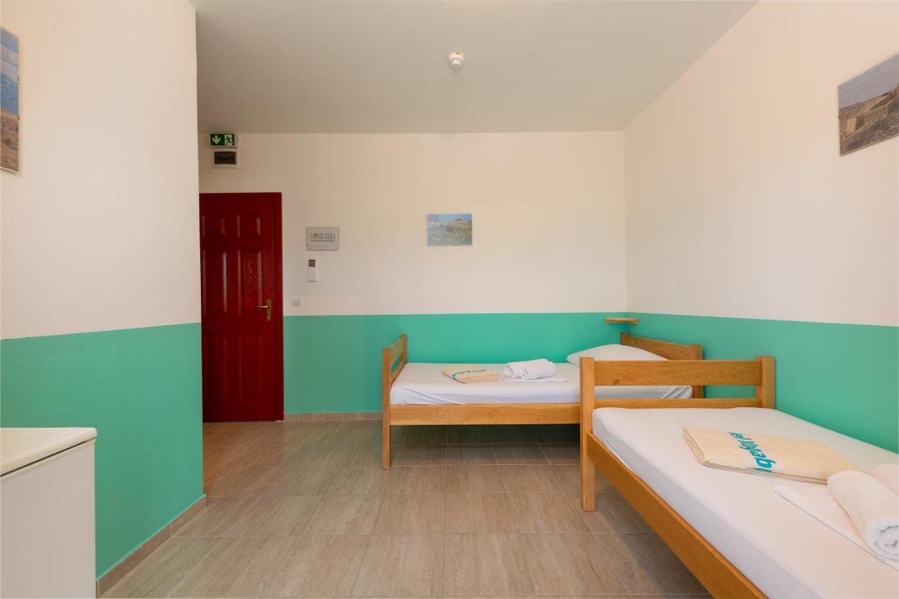 Hostel & Rooms Vagabundo Gajac Exteriör bild
